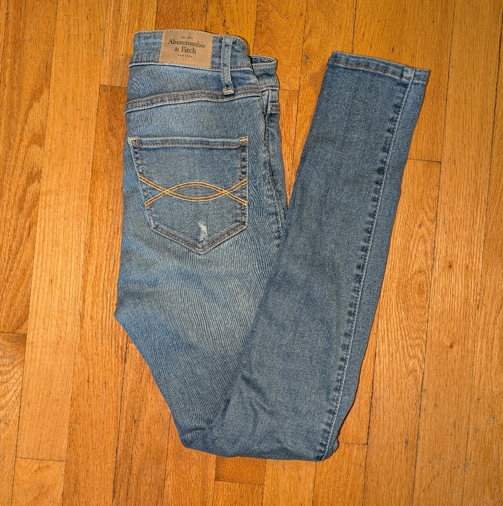 Abercrombie & Fitch Women's Skinny Jeans Size 25 Medium Wash